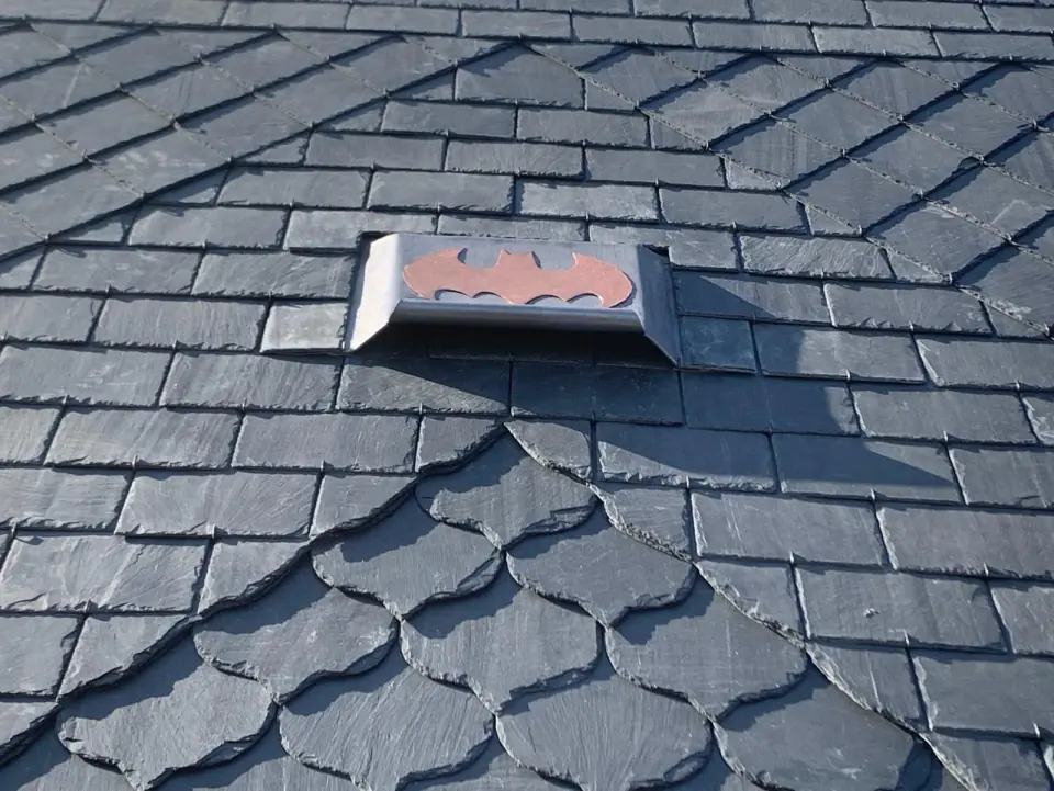 Decoratieve patronen in een leien dak